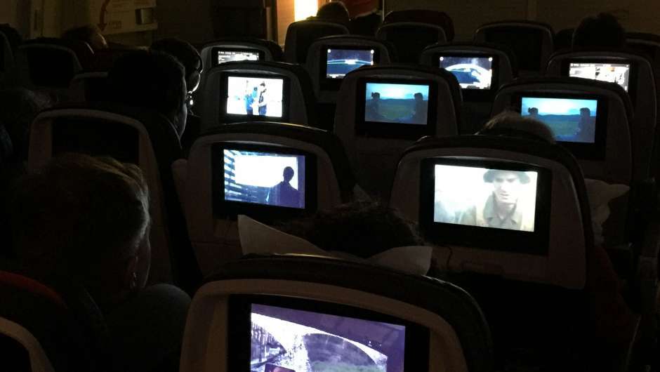 Filme schauen im Flugzeug