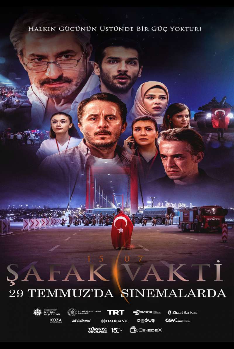 Filmstill zu 15/07 Safak Vakti - 15/07 Morgendämmerung (2021) von Volkan Kocatürk