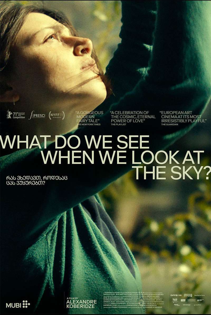 Filmstill zu Was sehen wir, wenn wir zum Himmel schauen? (2021) von Alexandre Koberidze