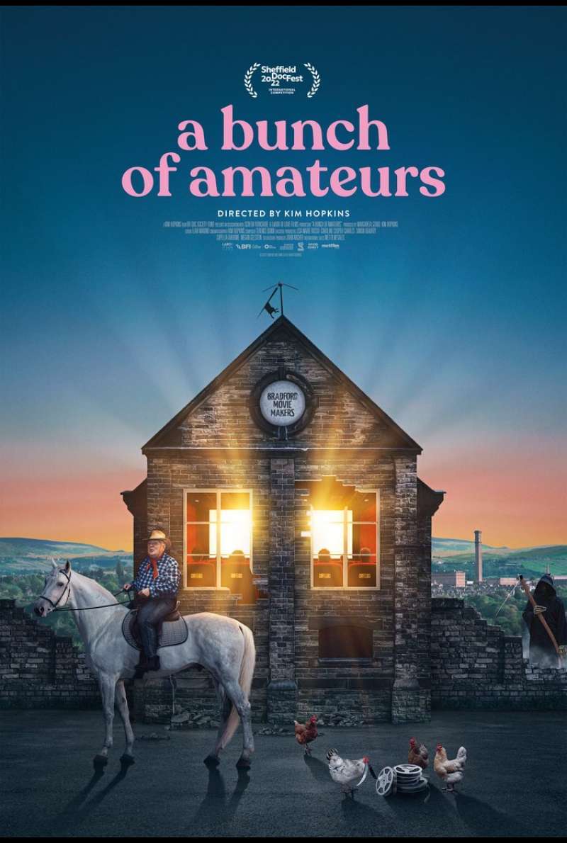 Filmstill zu A Bunch of Amateurs (2022) von Kim Hopkins