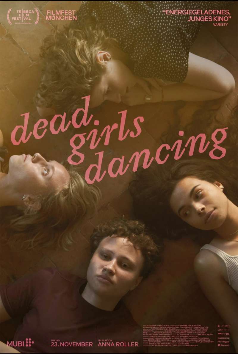Filmstill zu Dead Girls Dancing (2023) von Anna Roller