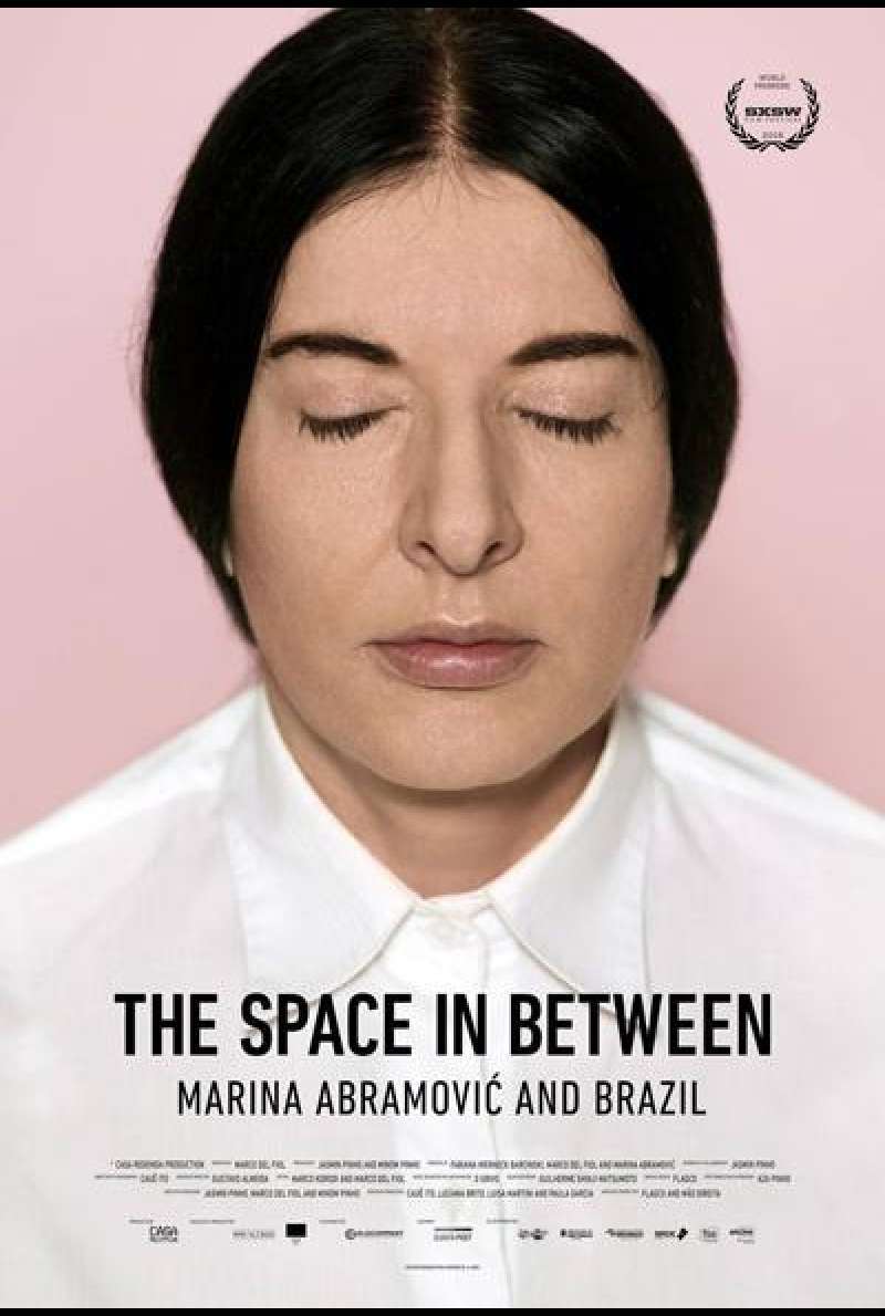 The Space in Between: Marina Abramovic and Brazil von Marco Del Fiol und Gustavo Almeida - Filmplakat