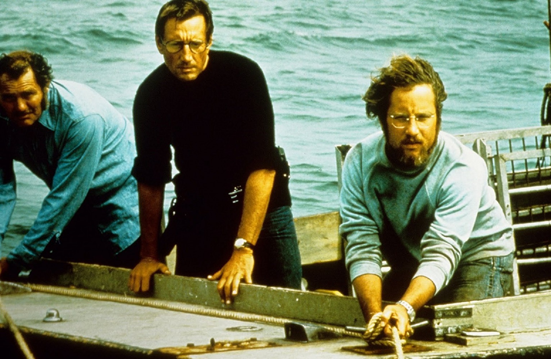 Robert Shaw, Roy Scheider und Richard Dreyfuss in Der weiße Hai; Copyright: Universal Pictures