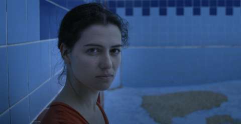 Swimmingpool Am Golan 2018 Film Trailer Kritik