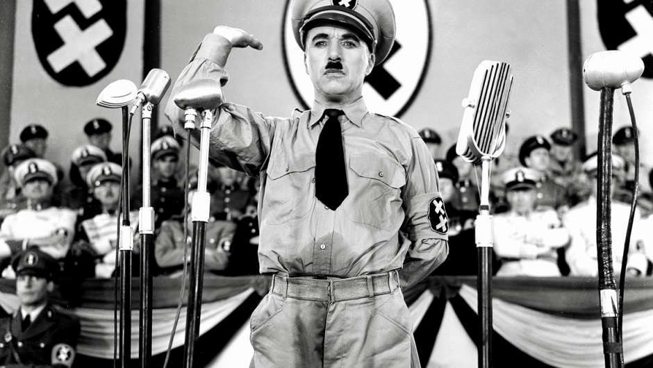 Charlie Chaplin als Der große Diktator