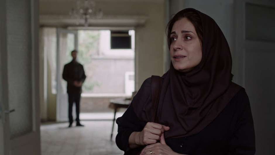 Filmstill zu Ballad of a White Cow (2020) von Maryam Moghaddam, Behtash Sanaeeha