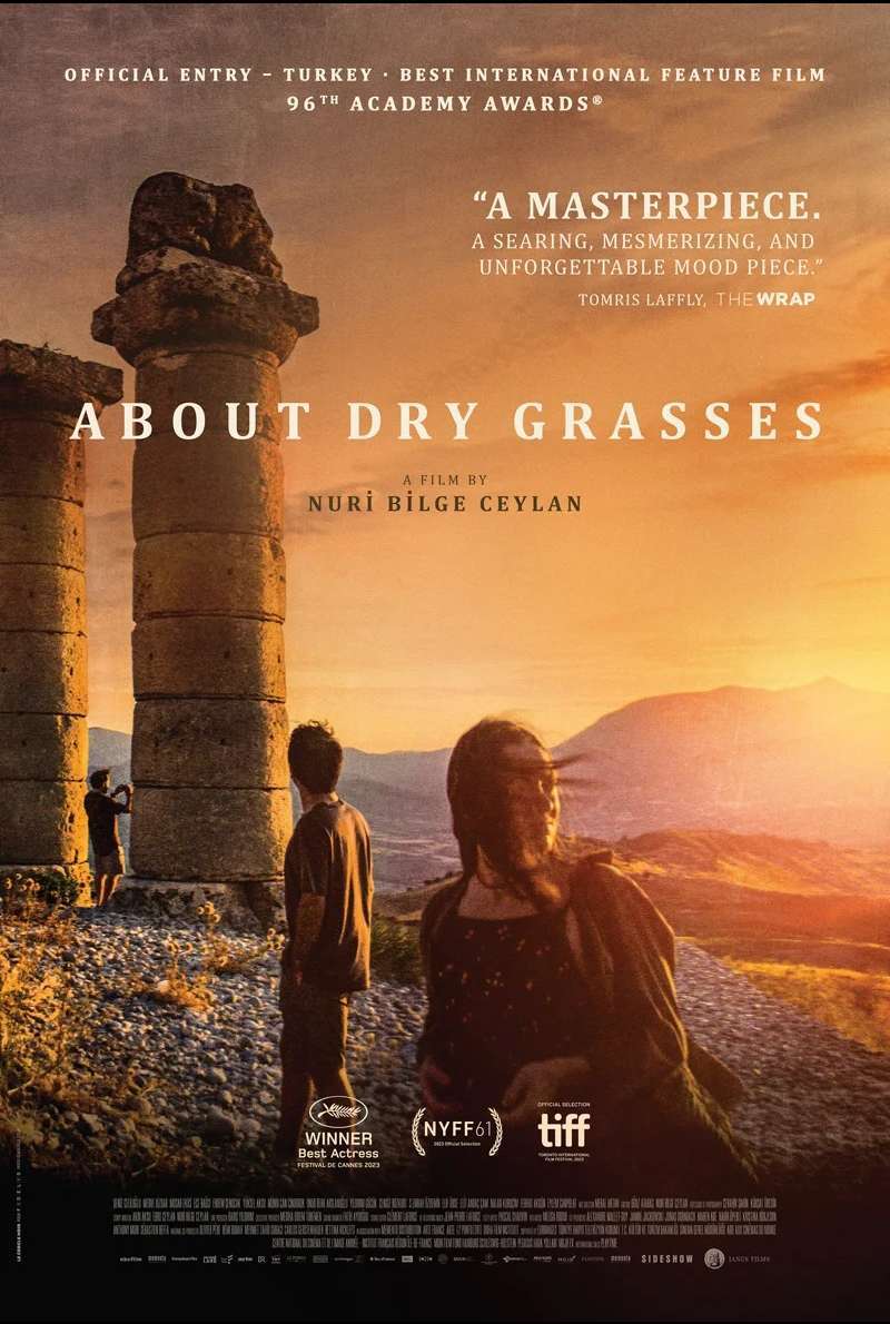 Filmplakat zu Auf trockenen Gräsern (2023) von Nuri Bilge Ceylan