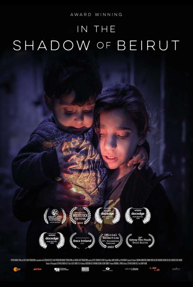 Filmstill zu Im Schatten von Beirut - Hoffen auf ein Wunder (2023) von Garry Keane, Stephen Gerard Kelly