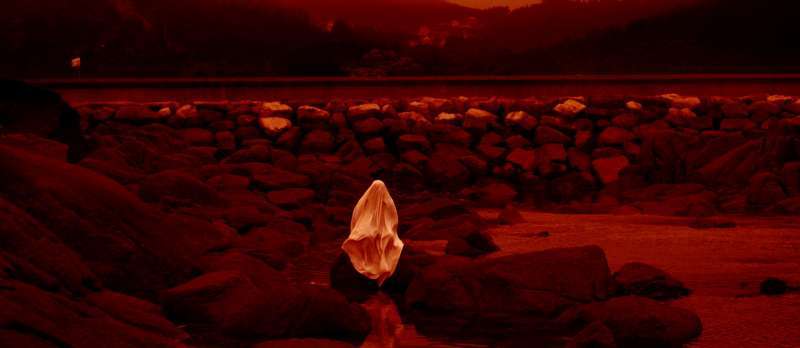 Filmstill zu Red Moon Tide (2019) von Lois Patiño