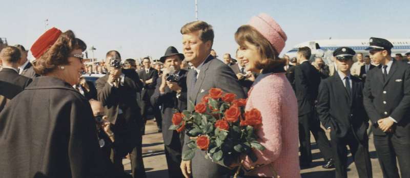 Filmstill zu JFK Revisited: Die Wahrheit über den Mord an John F. Kennedy (2021) von Oliver Stone