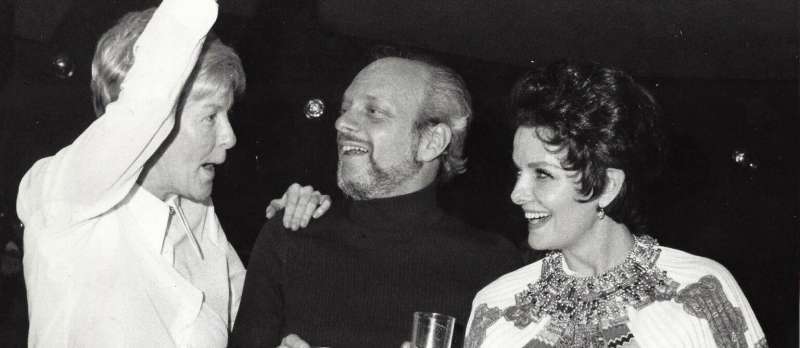 Stephen Sondheim mit Elaine Stritch (l.) und Jane Russell am Set des Broadway Musicals "Company".