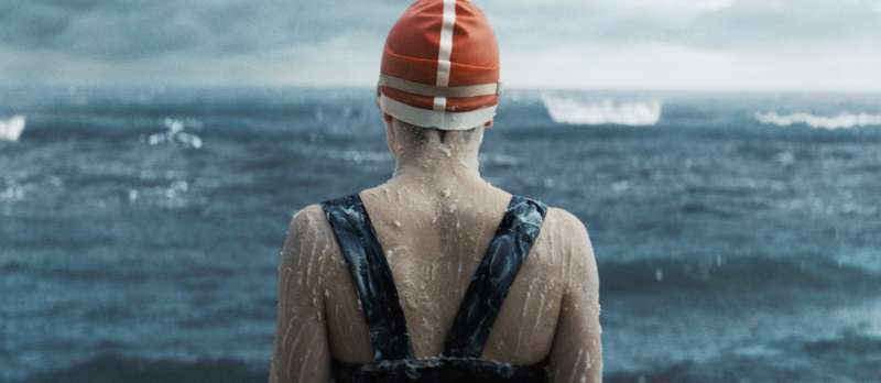 Filmstill zu Young Woman and the Sea (2024) von Joachim Rønning